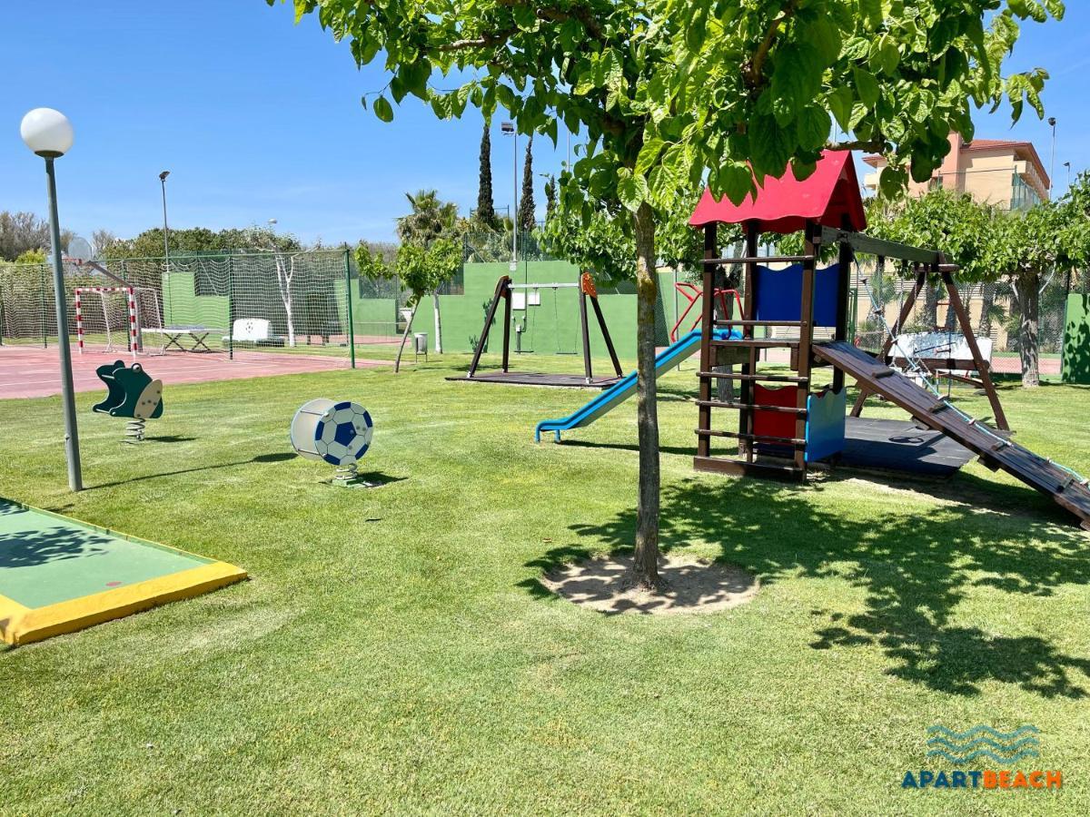 Apartbeach Los Juncos Residencial Piscinas Y Petanca La Pineda Esterno foto